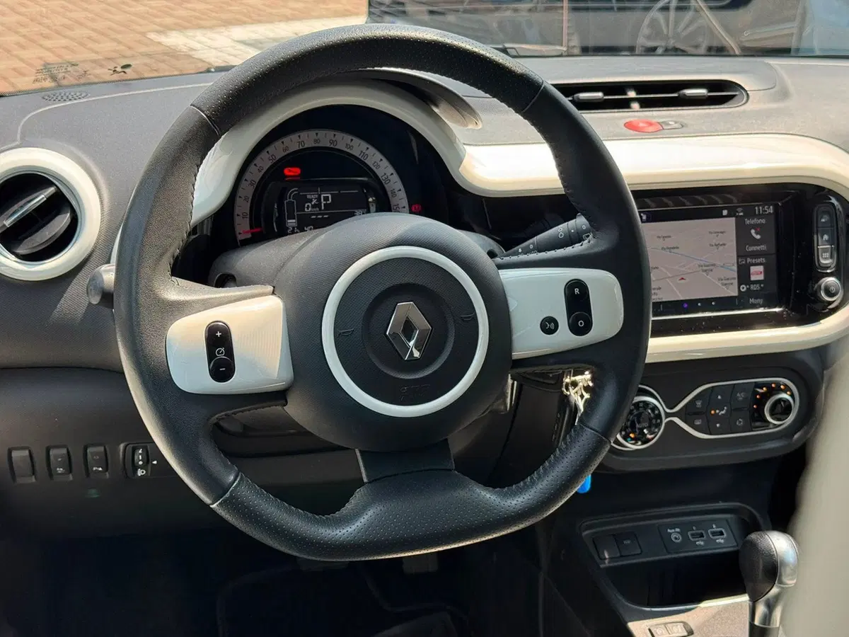 Renault Twingo usata a Pavia (6)