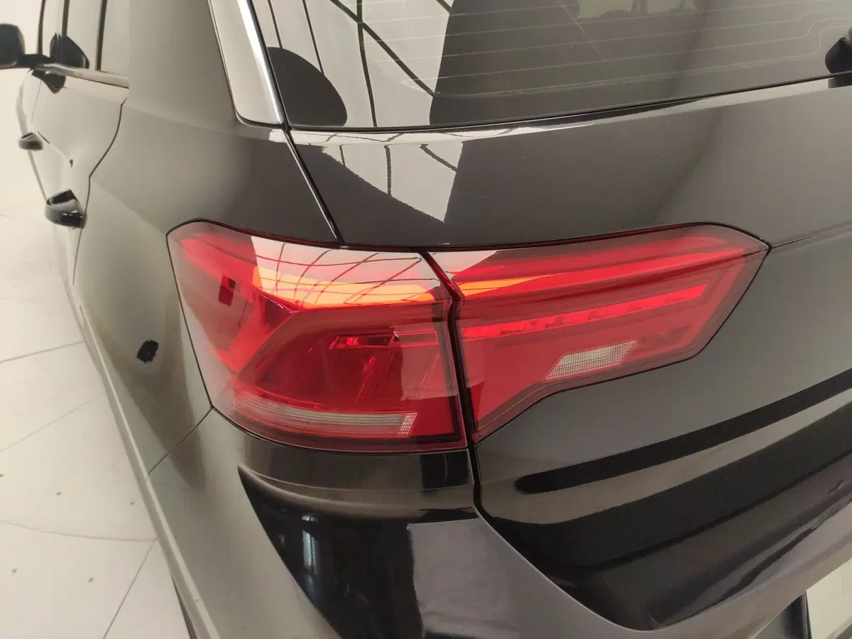 Volkswagen T-Roc usata a Avellino (12)