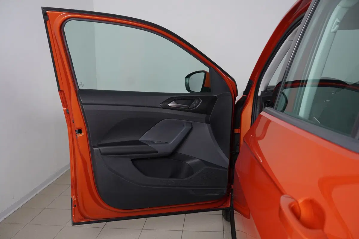 Volkswagen T-Cross usata a Perugia (14)