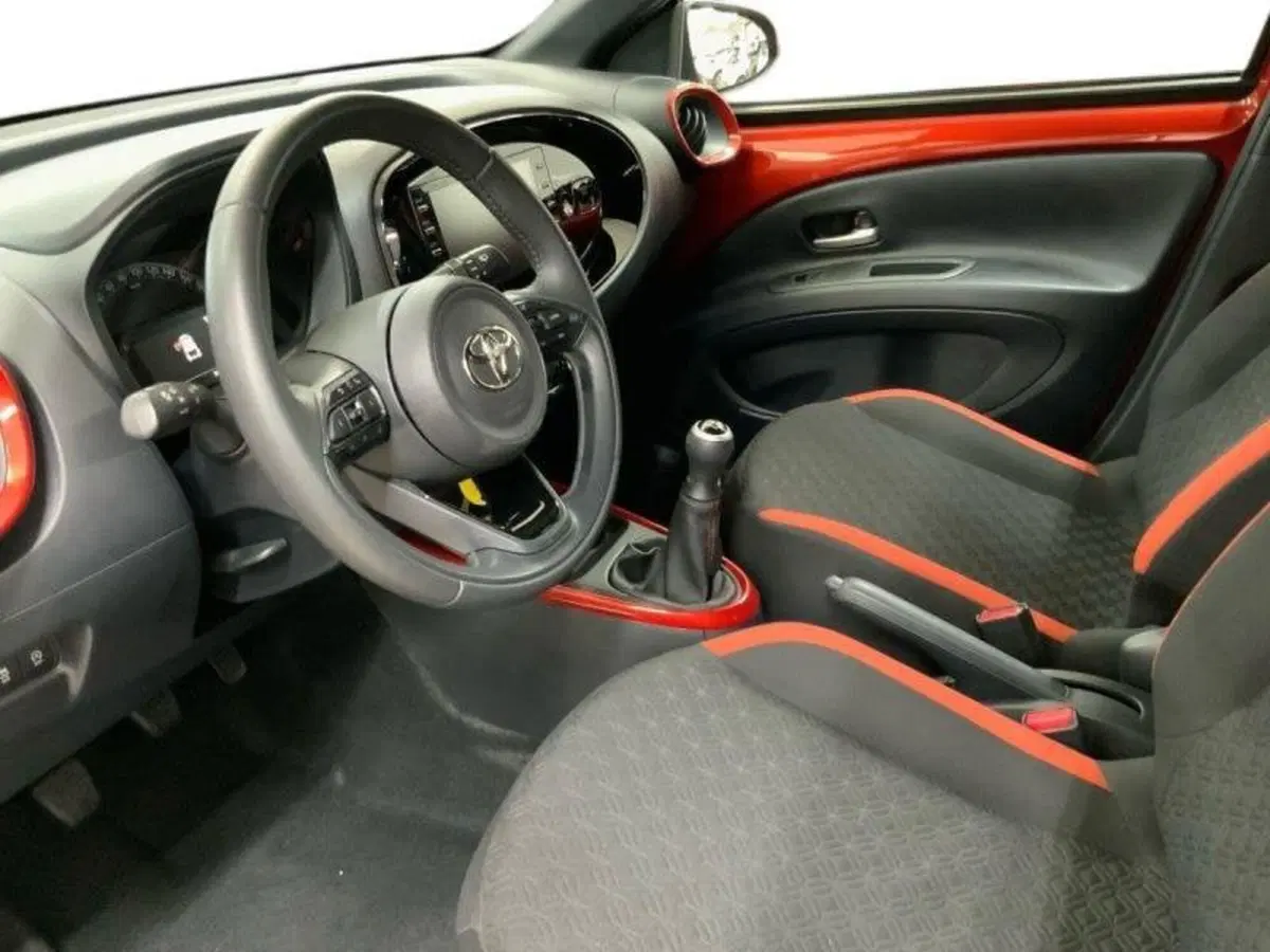 Toyota Aygo X usata a Perugia (8)