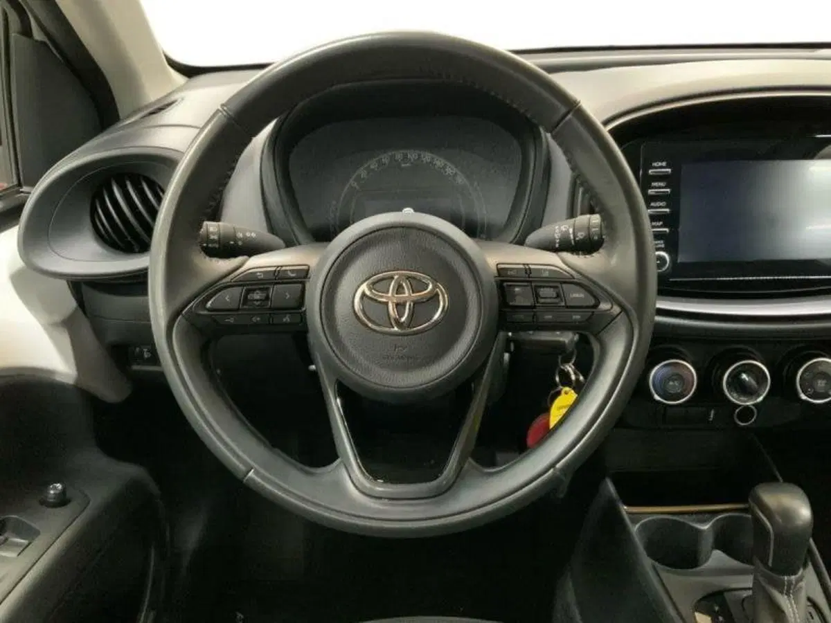 Toyota Aygo X usata a Perugia (12)
