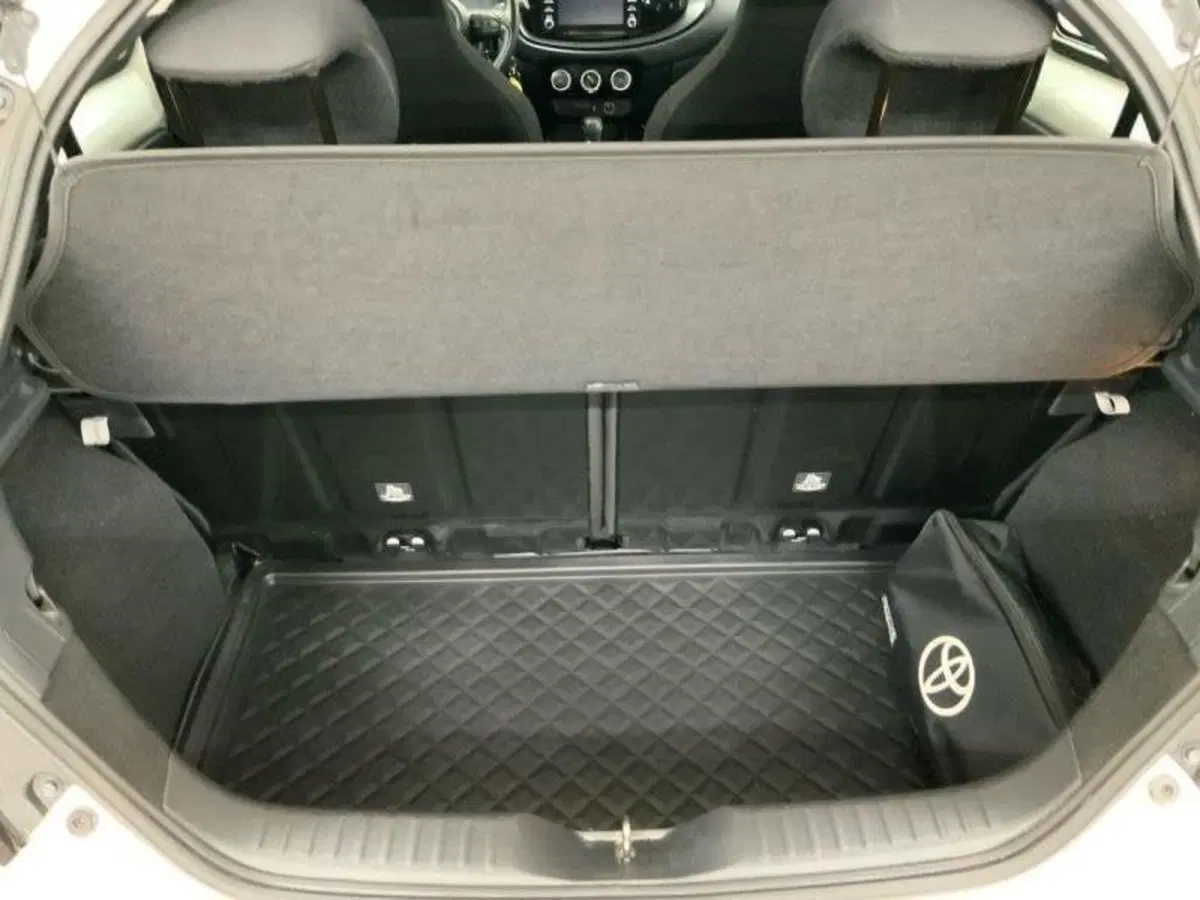 Toyota Aygo X usata a Perugia (15)