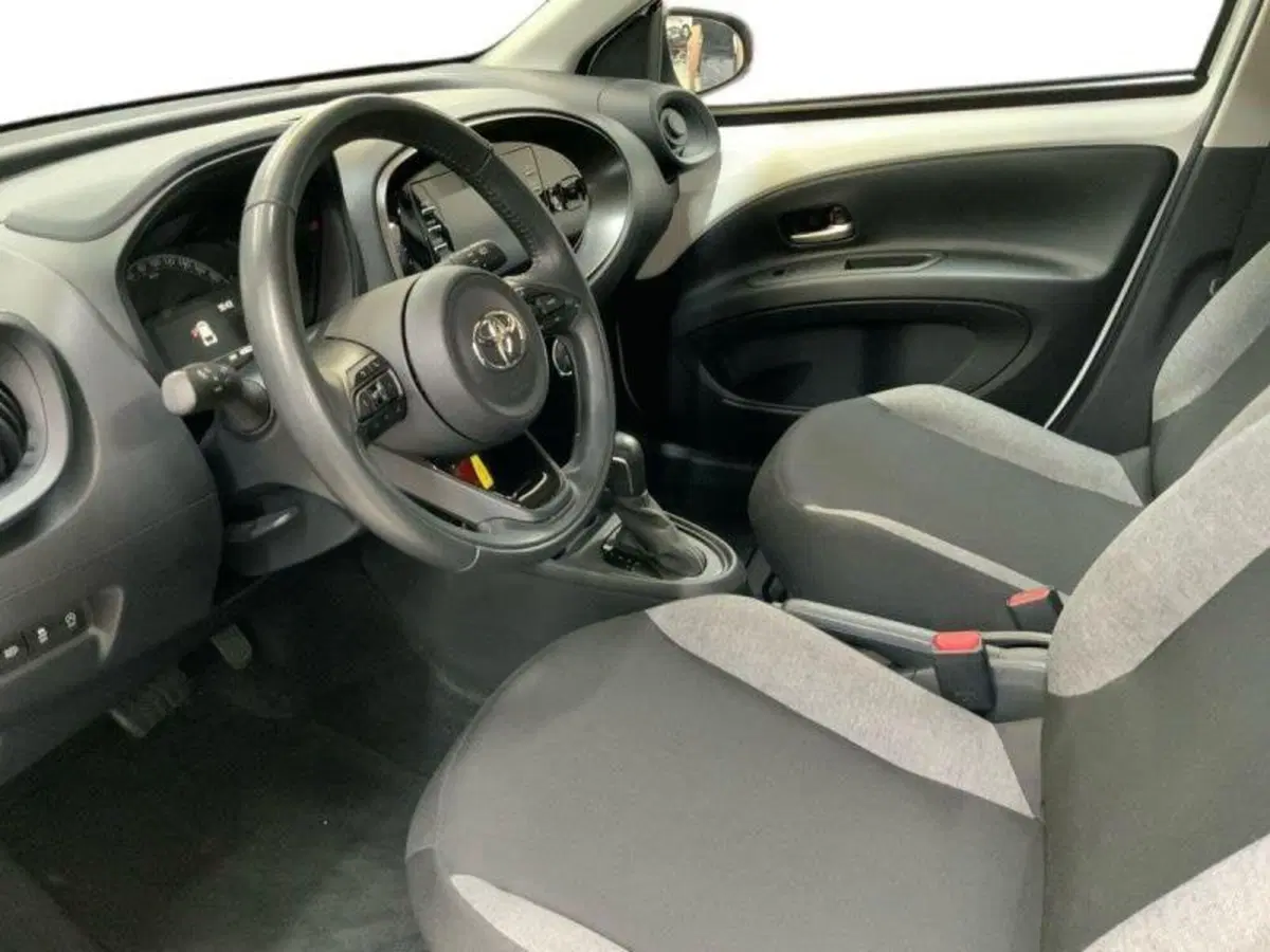 Toyota Aygo X usata a Perugia (9)
