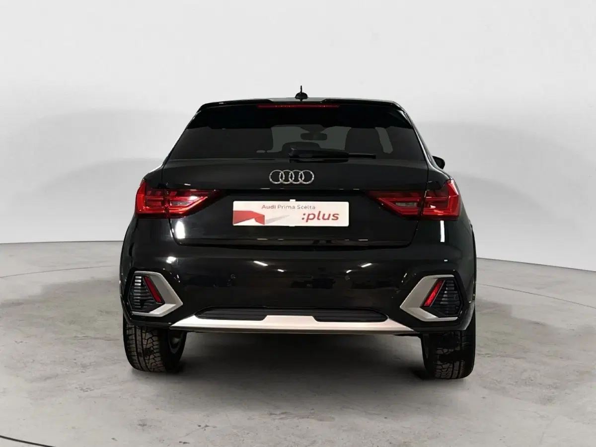 Audi A1 allstreet usata a Napoli (6)