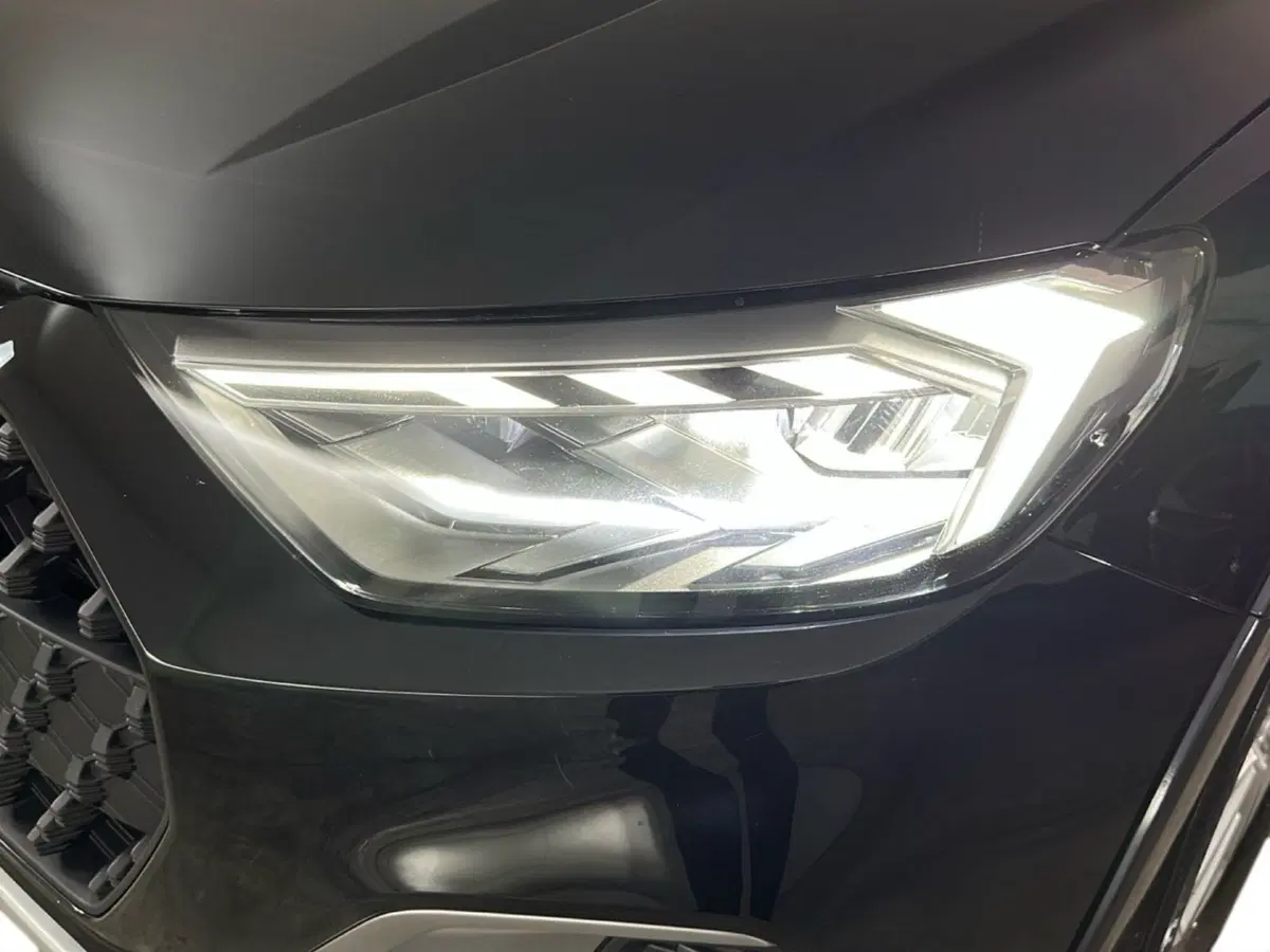 Audi A1 allstreet usata a Napoli (18)