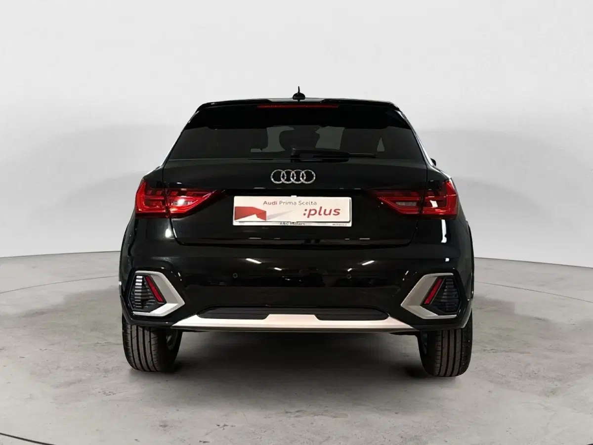 Audi A1 allstreet usata a Napoli (6)