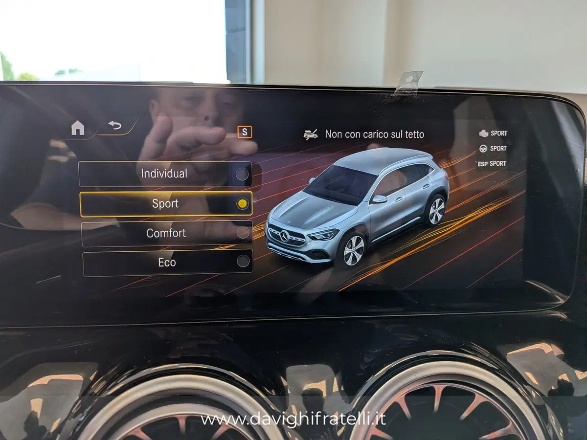 Mercedes-Benz GLA SUV usata a Cremona (17)