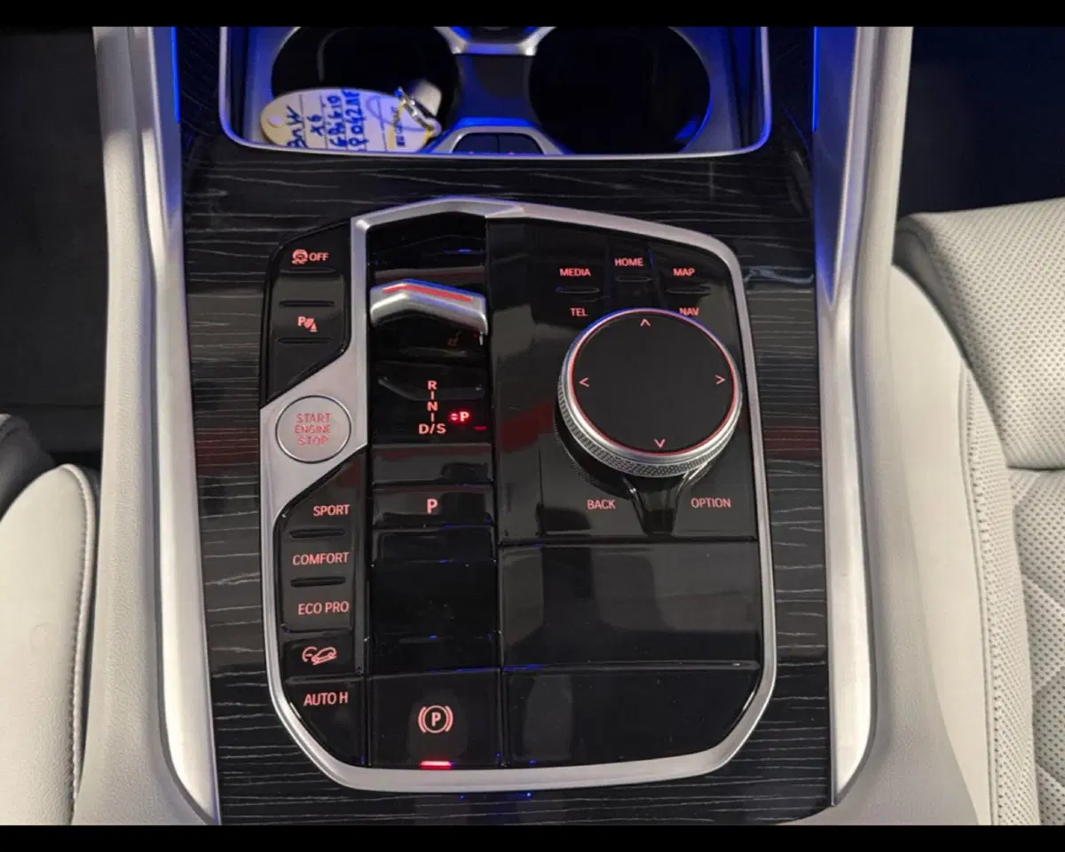 BMW X6 usata a Caserta (19)