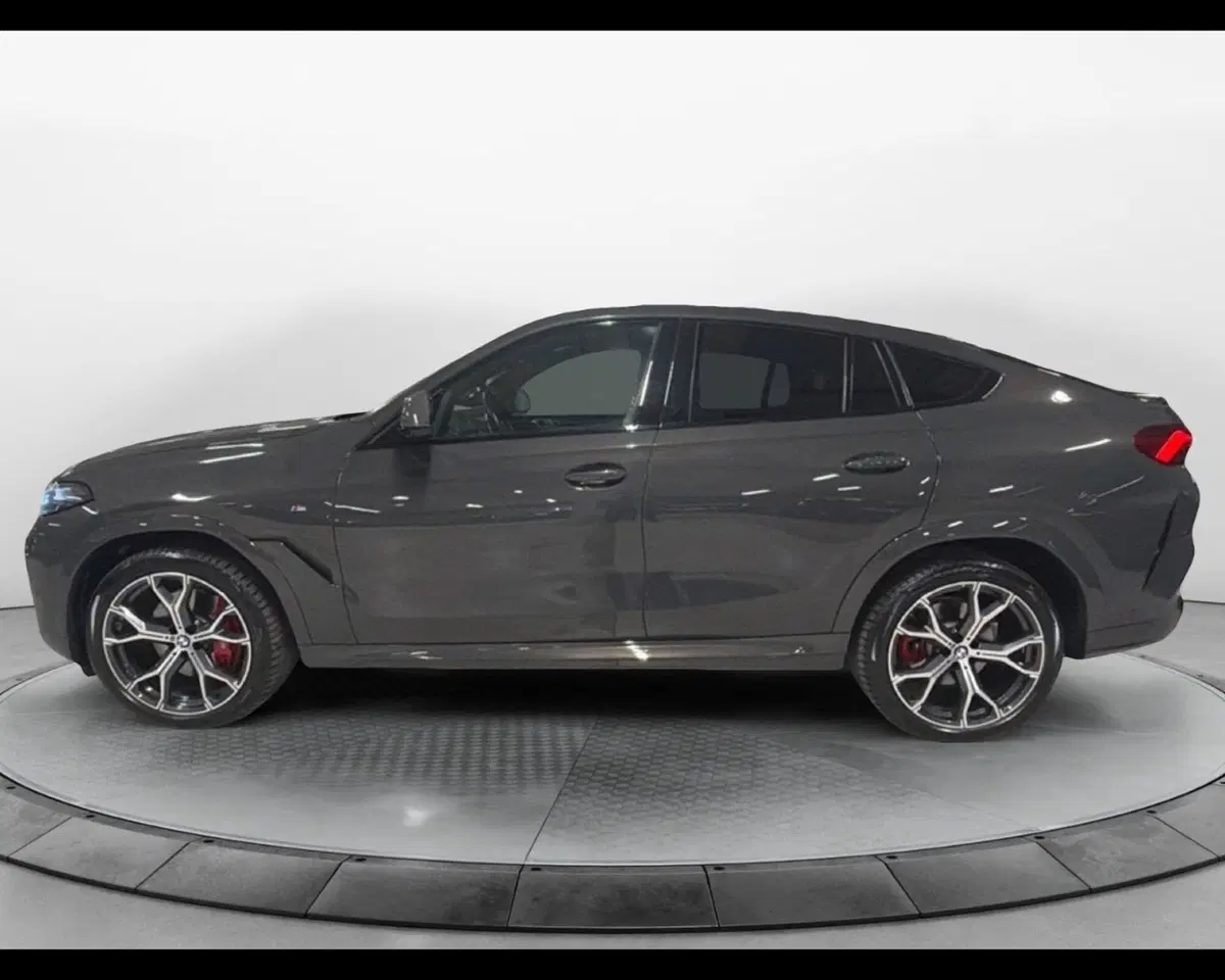 BMW X6 usata a Caserta (9)