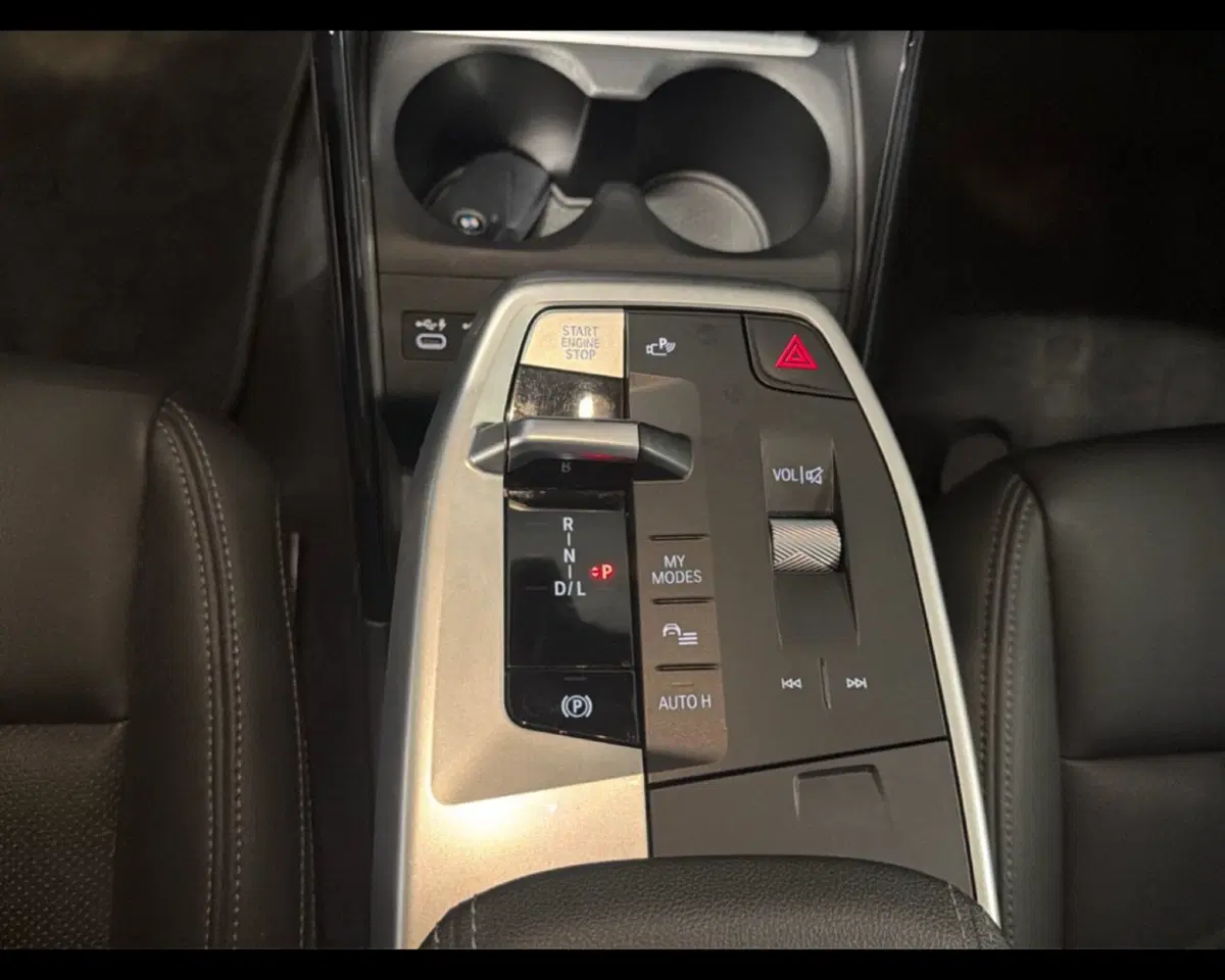 BMW Serie 2 Active Tourer usata a Caserta (19)