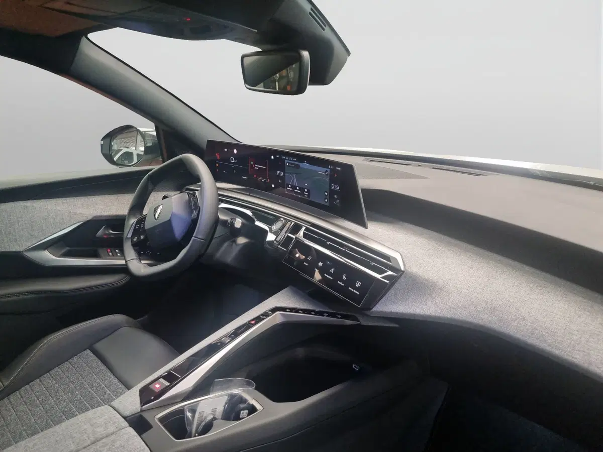 Peugeot 3008 nuova a Varese (5)