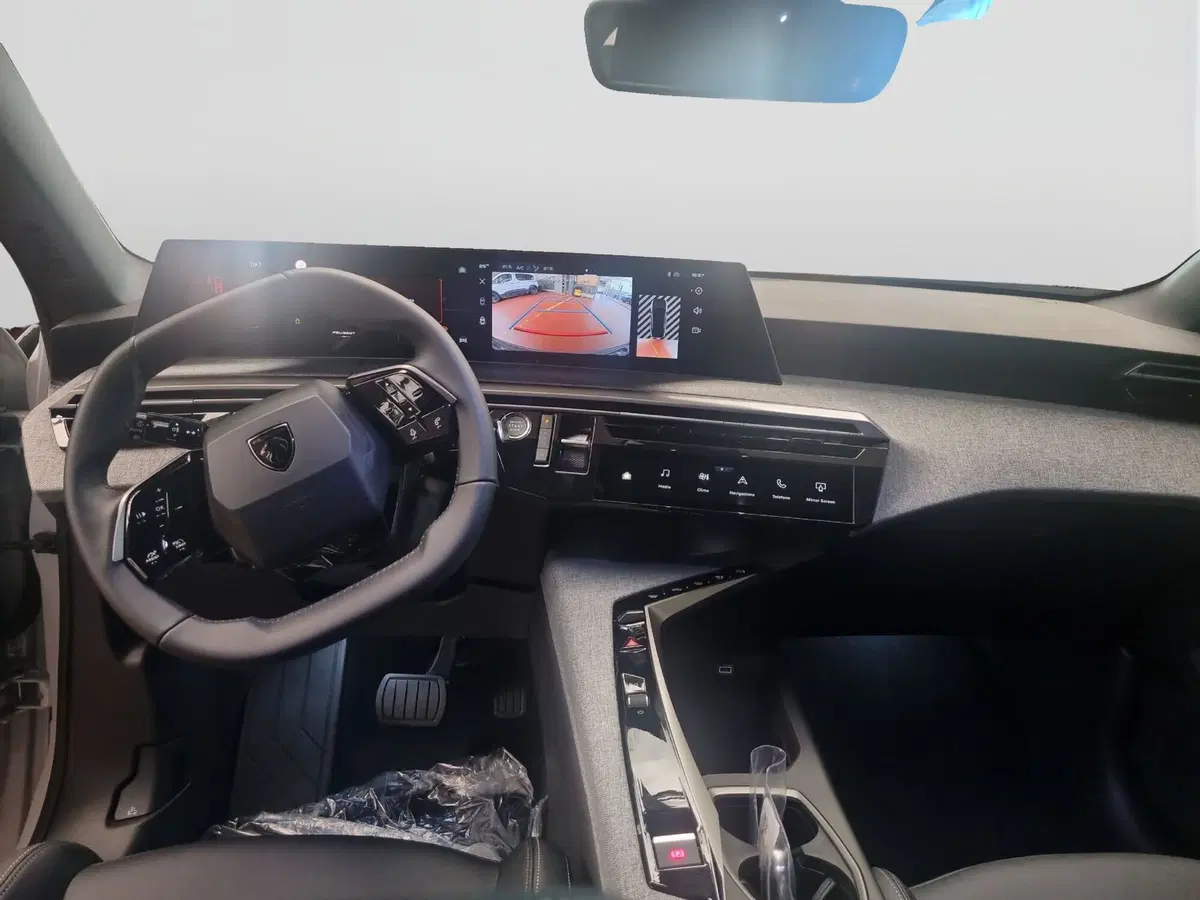 Peugeot 3008 nuova a Varese (9)