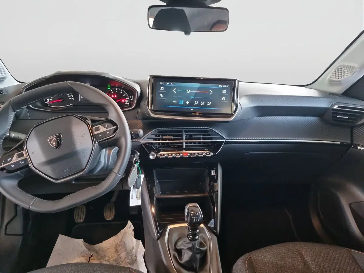 Peugeot 208 usata a Varese (10)