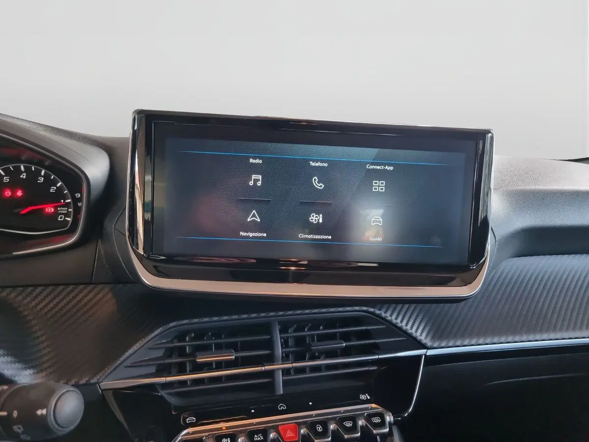 Peugeot 208 usata a Varese (9)