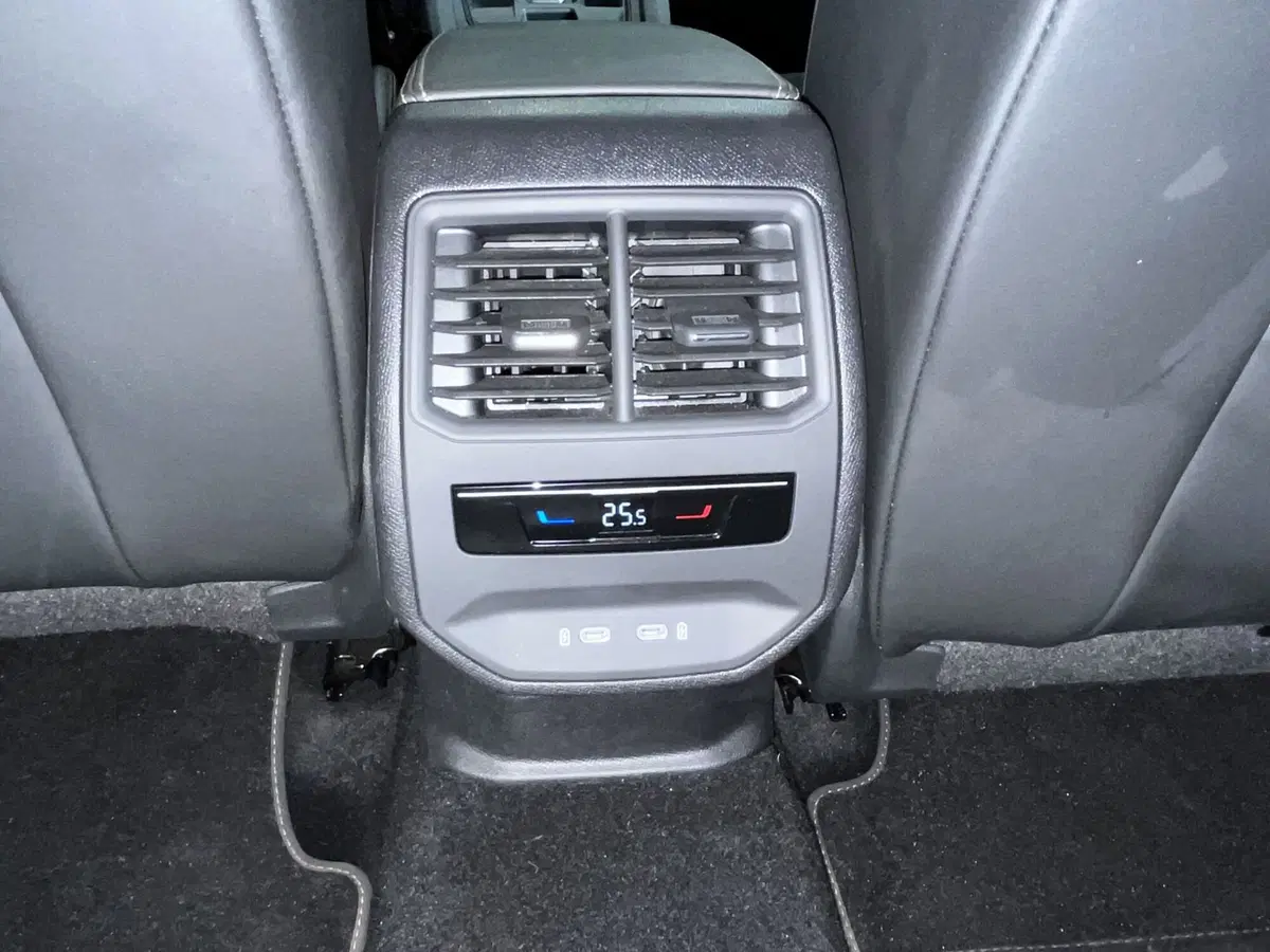 Cupra Formentor usata a Vercelli (11)
