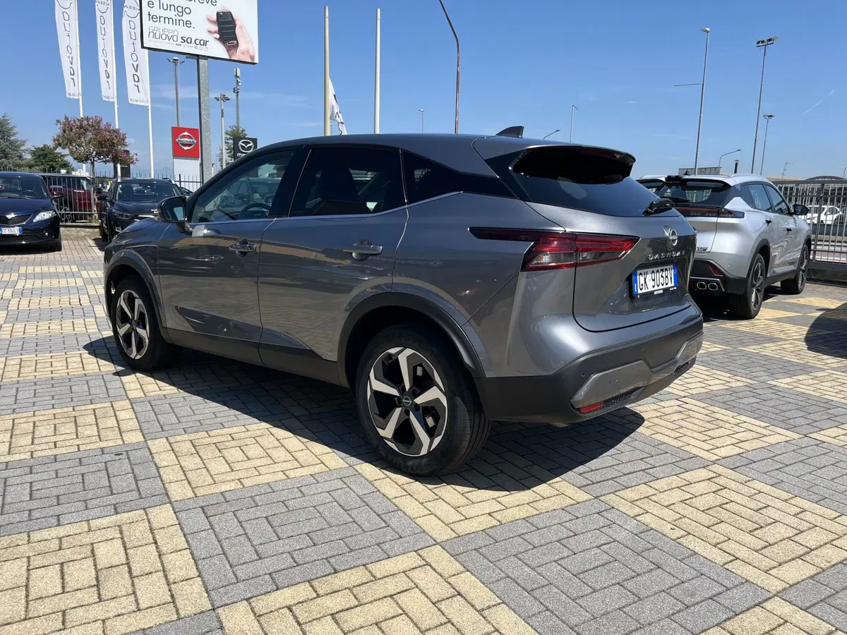 Nissan Qashqai usata a Vercelli (2)