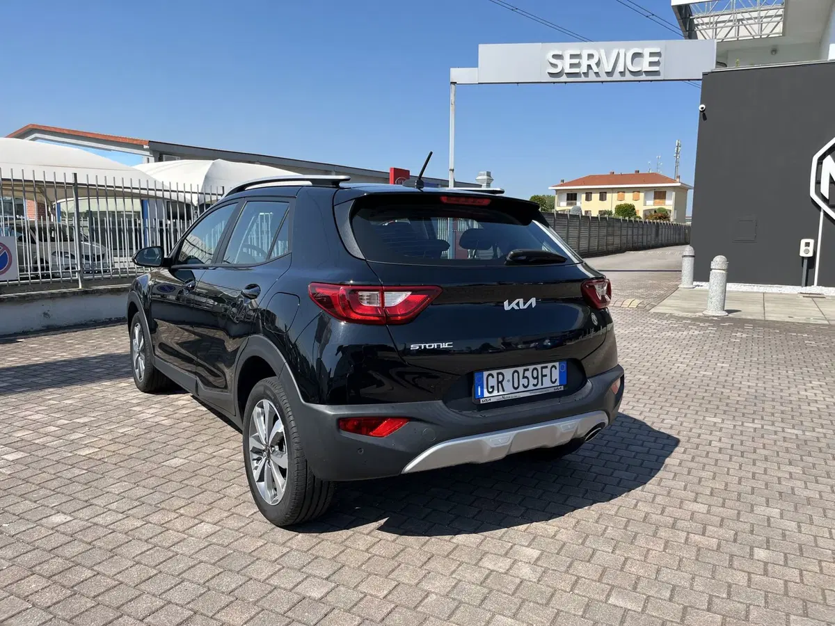 Kia Stonic usata a Vercelli (5)