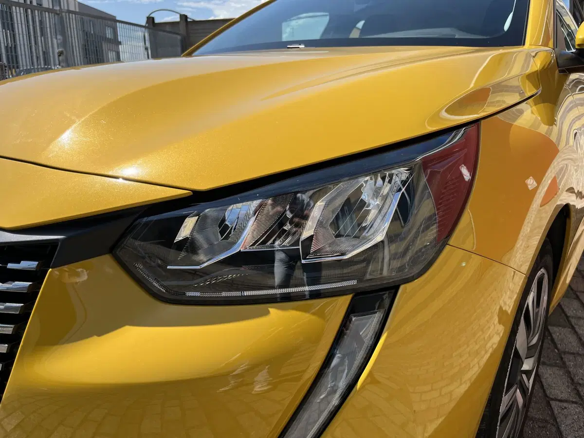 Peugeot 208 usata a Vercelli (5)