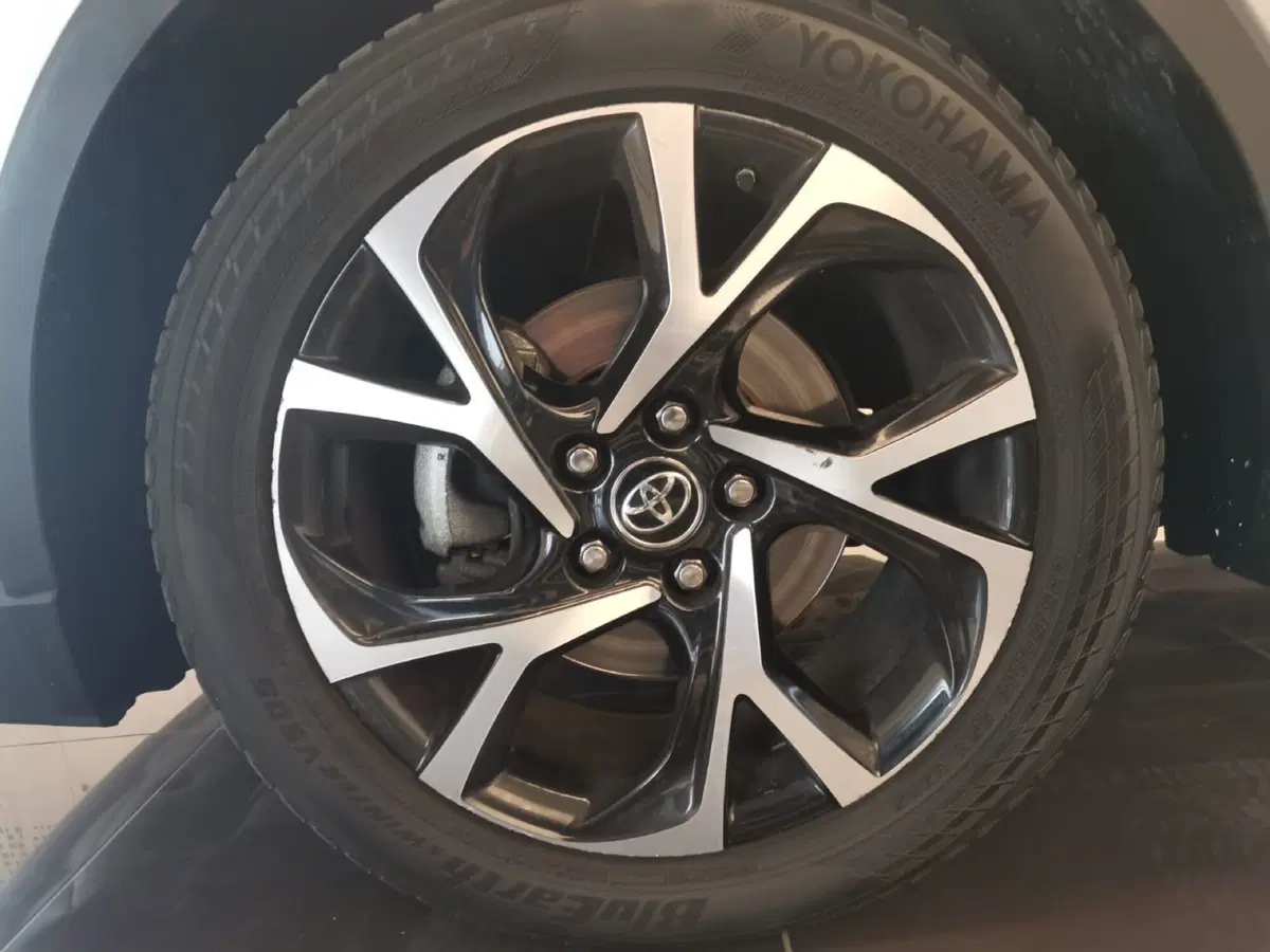 Toyota Toyota C-HR usata a Bergamo (14)
