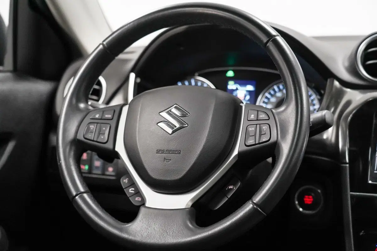 Suzuki Vitara usata a Varese (12)