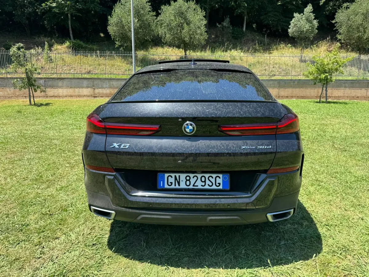 BMW X6 usata a Salerno (11)