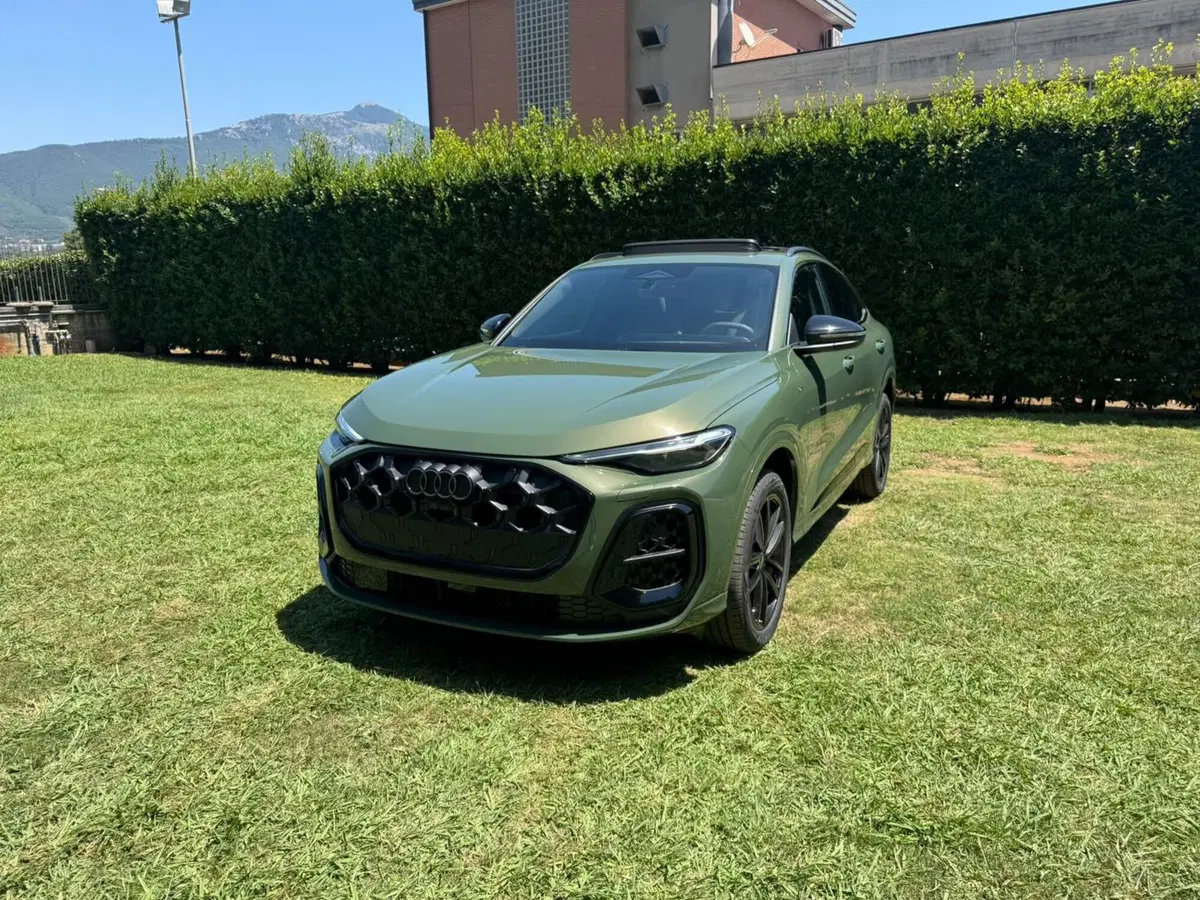 Audi Q5 Sportback nuova a Salerno
