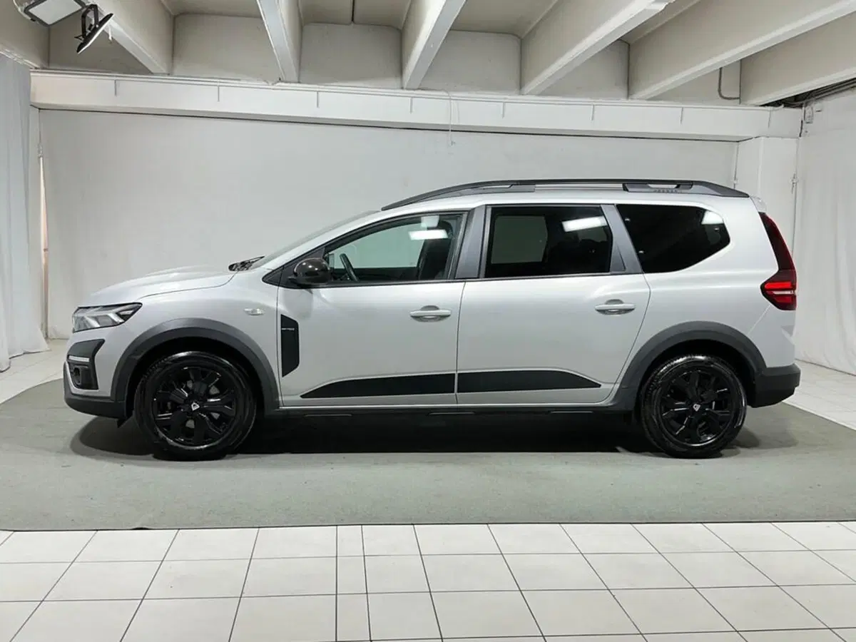 Dacia Jogger usata a Sondrio (2)