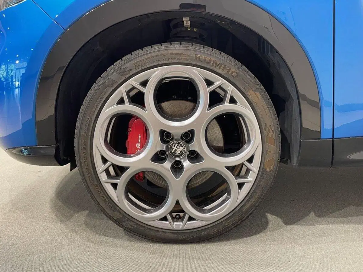 Alfa Romeo Tonale usata a Sondrio (9)