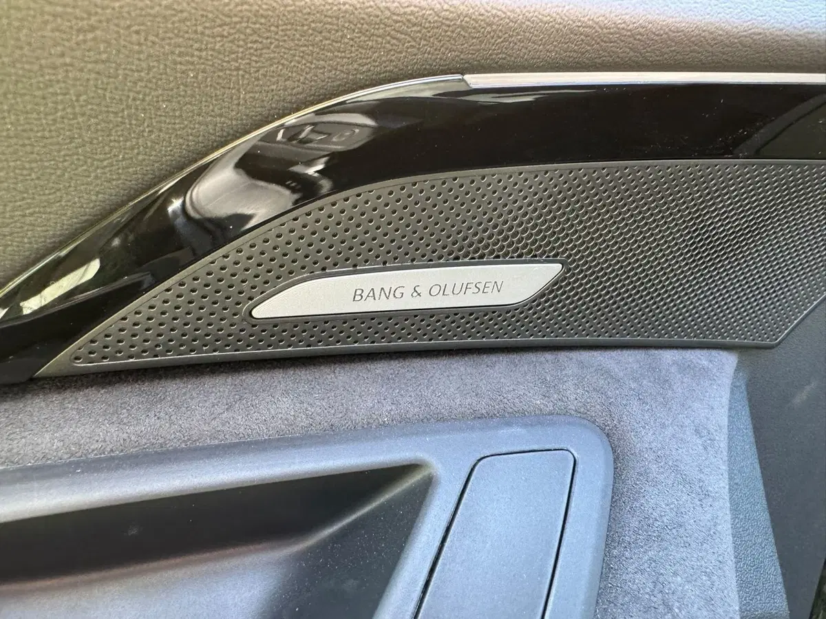 Audi Q5 Sportback nuova a Salerno (17)