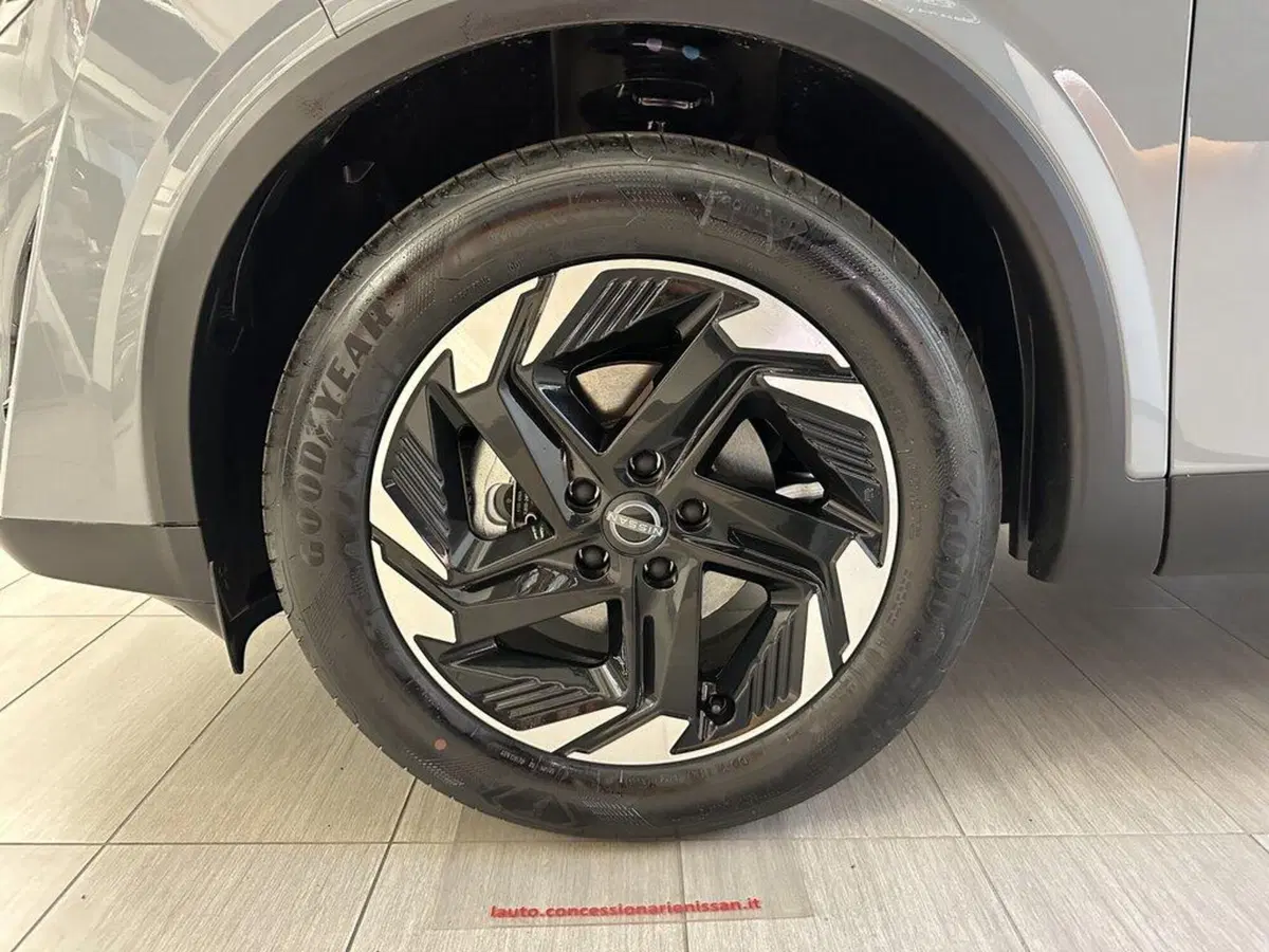 Nissan Qashqai nuova a Sondrio (8)