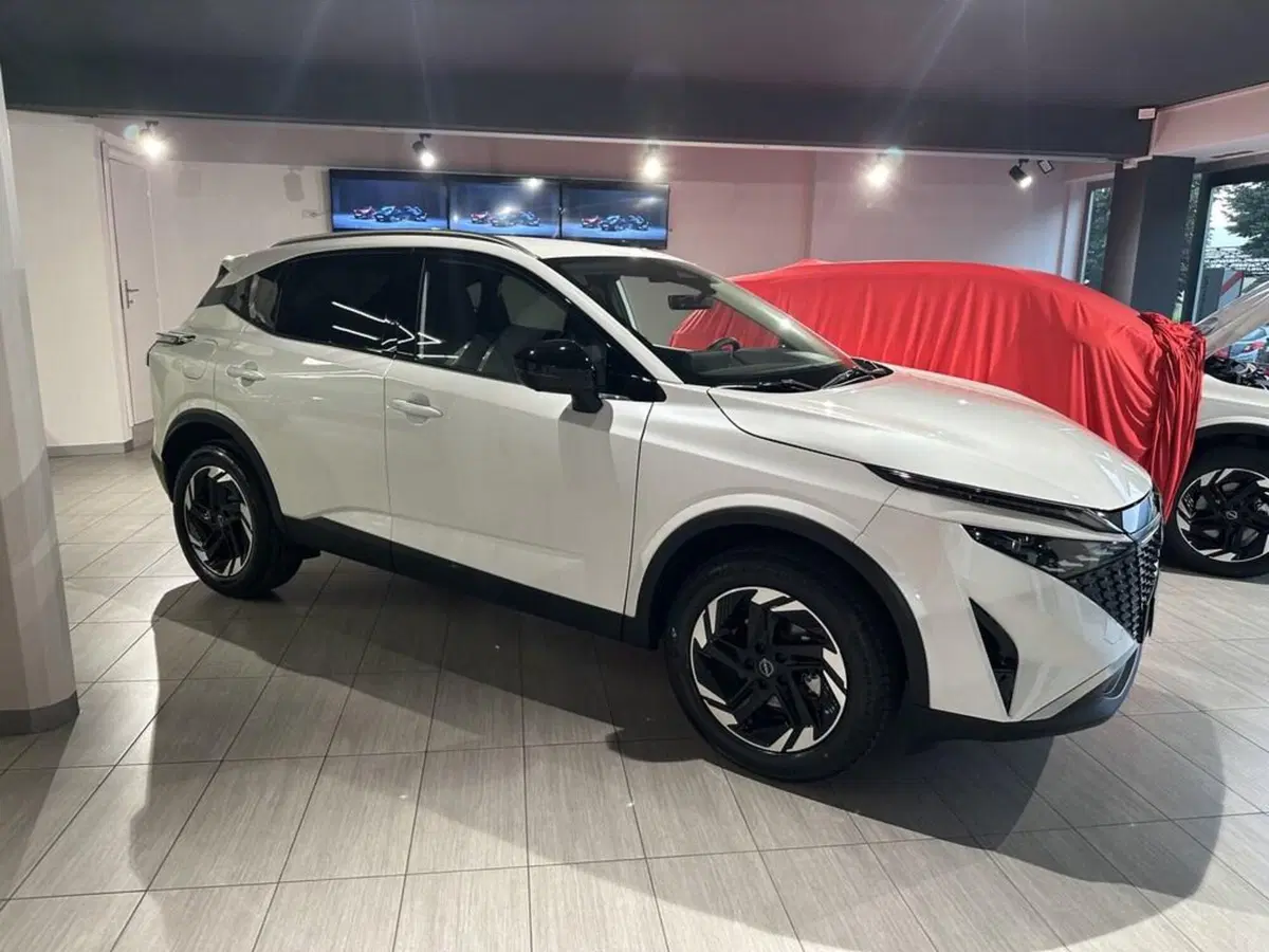 Nissan Qashqai nuova a Sondrio (5)