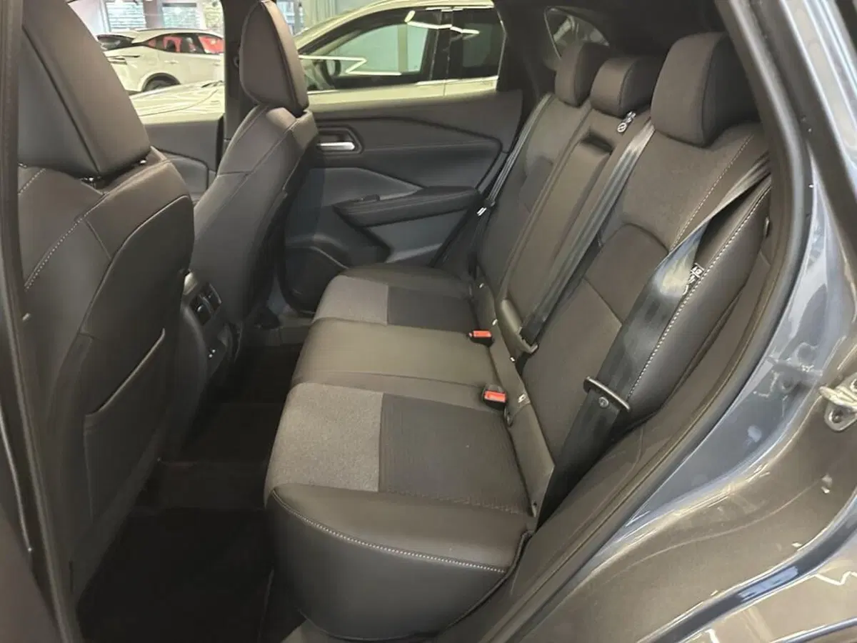 Nissan Qashqai nuova a Sondrio (11)