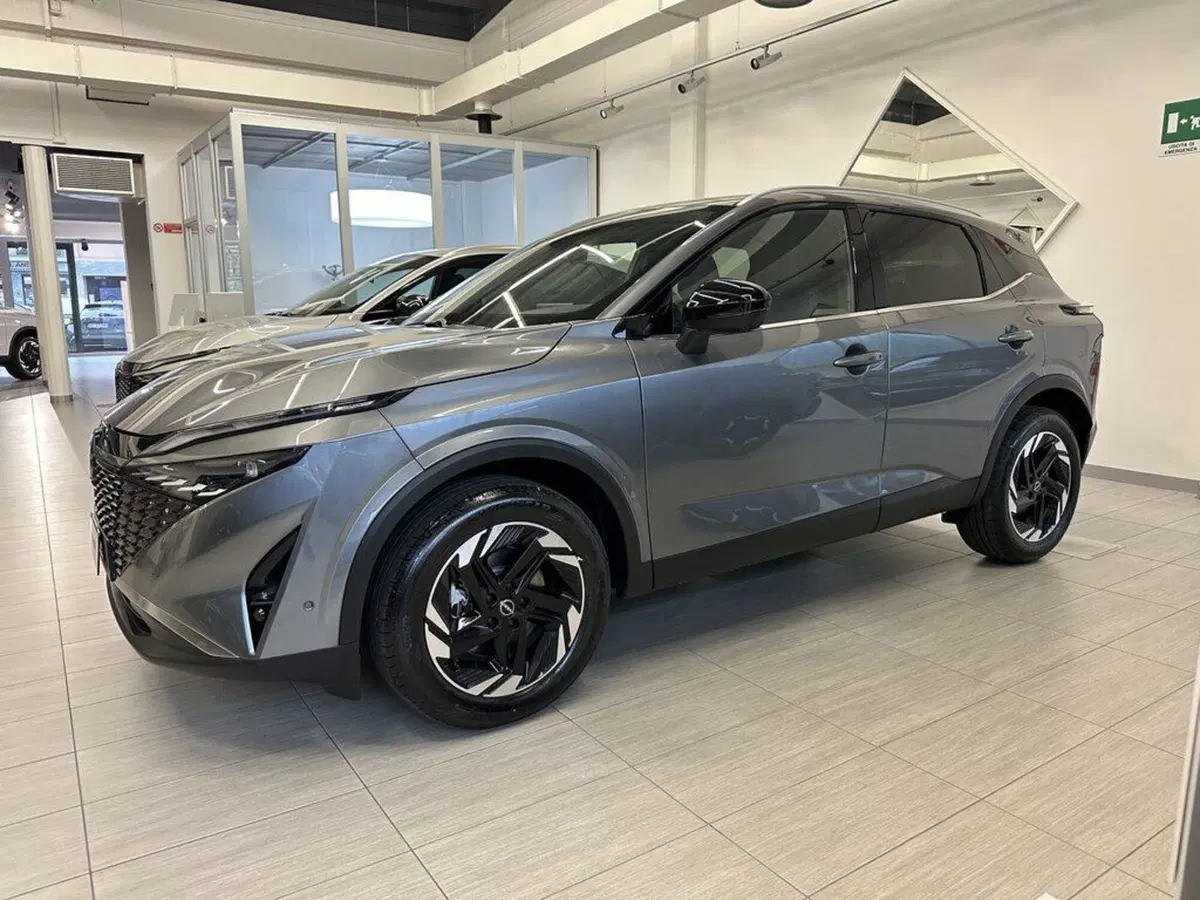 Nissan Qashqai nuova a Sondrio (2)