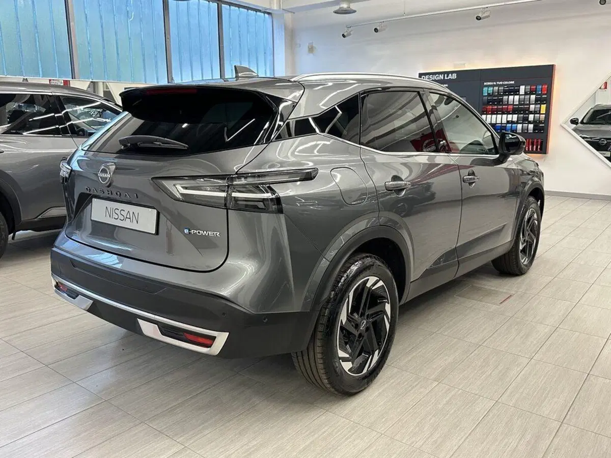Nissan Qashqai nuova a Sondrio (5)