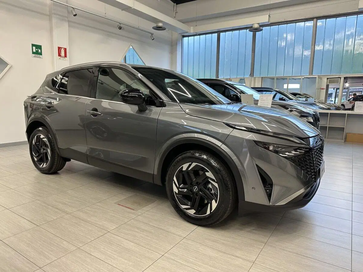 Nissan Qashqai nuova a Sondrio (6)