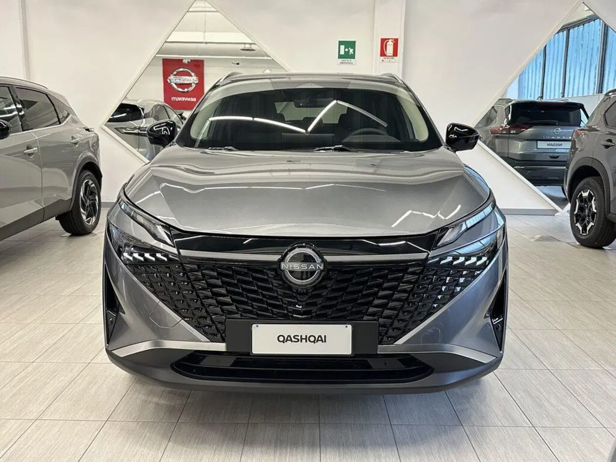 Nissan Qashqai nuova a Sondrio (8)
