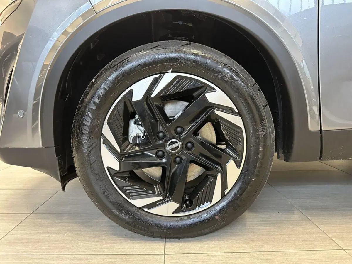 Nissan Qashqai nuova a Sondrio (9)
