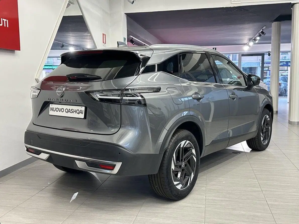 Nissan Qashqai nuova a Sondrio (3)