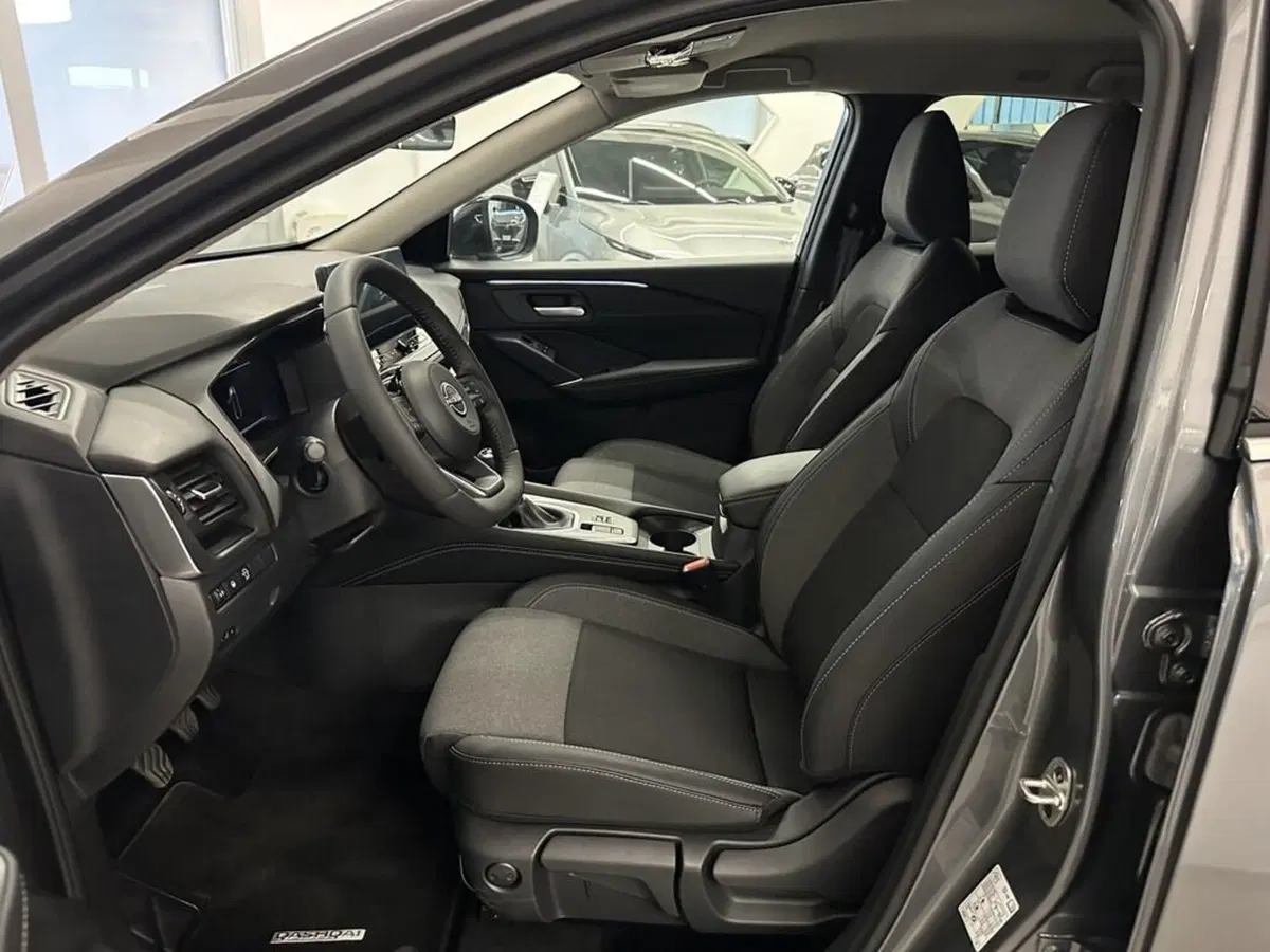Nissan Qashqai nuova a Sondrio (8)