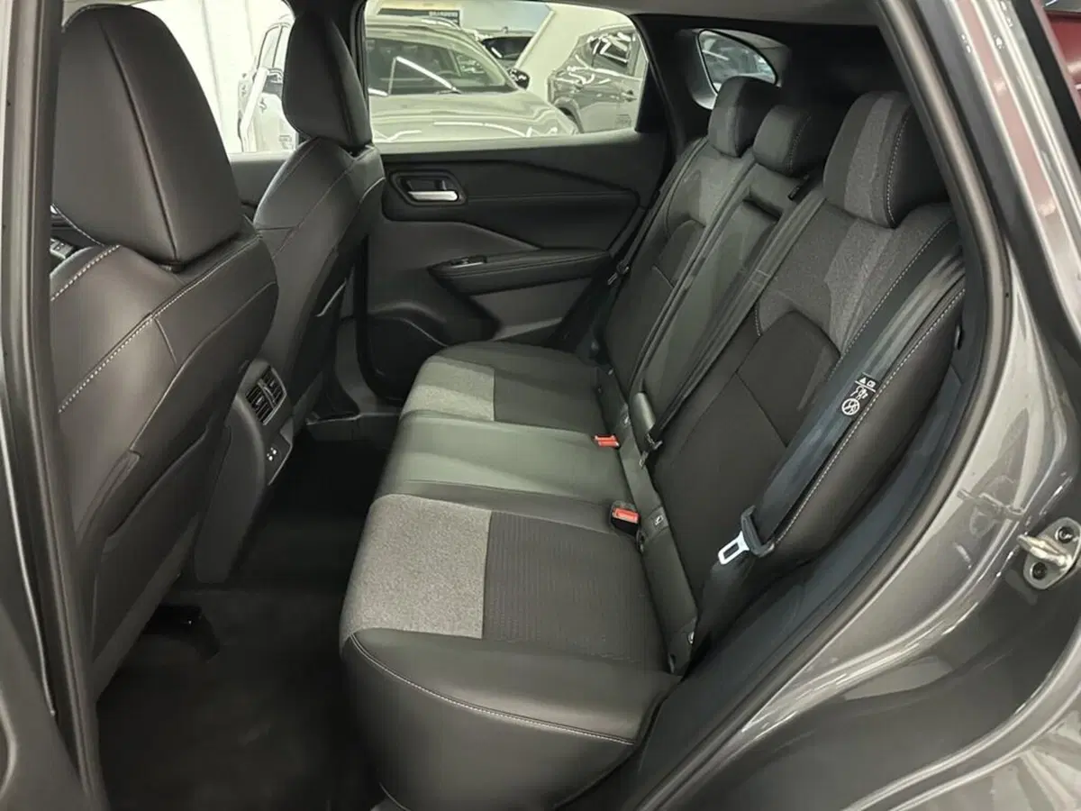 Nissan Qashqai nuova a Sondrio (9)