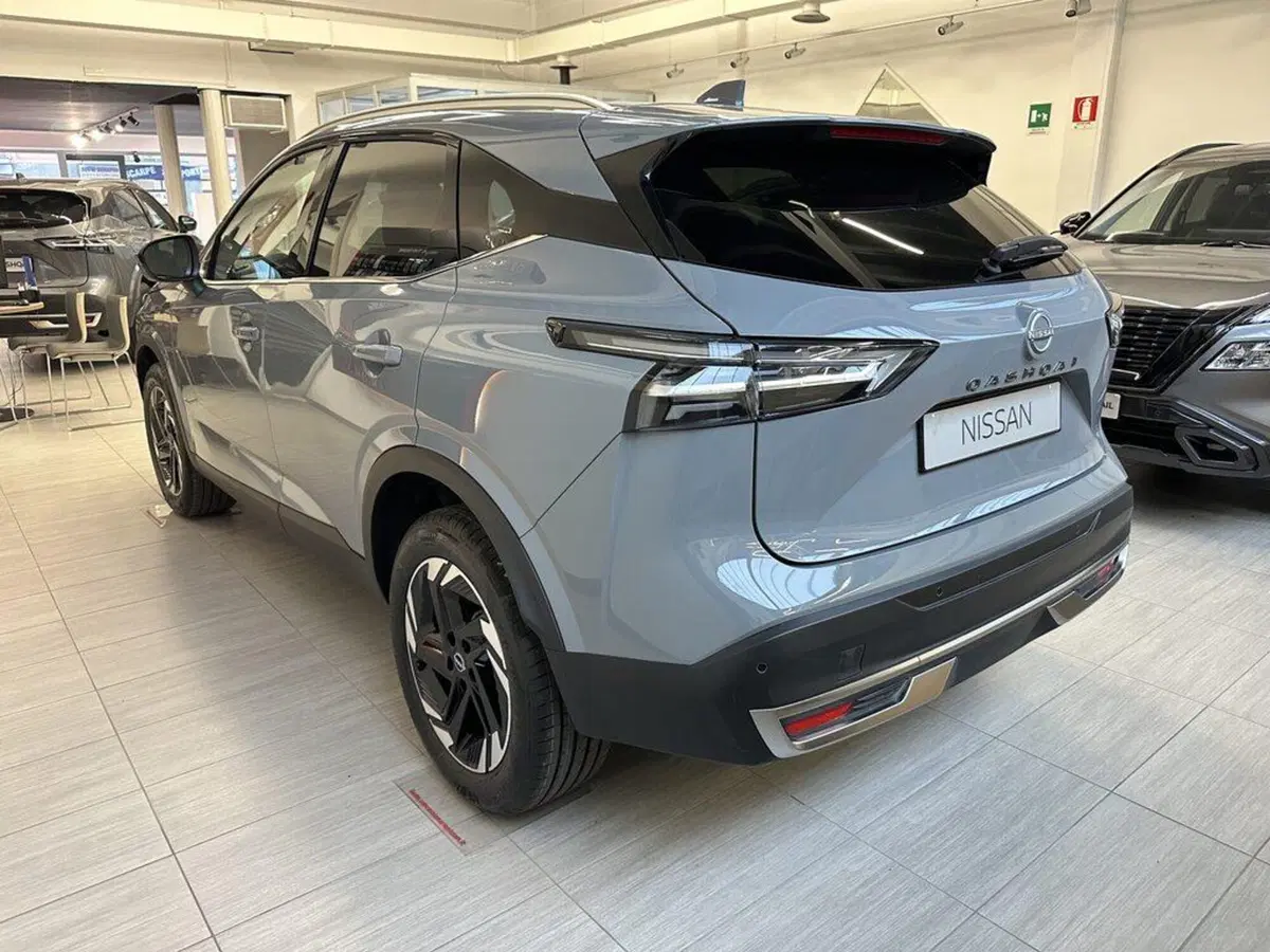 Nissan Qashqai nuova a Sondrio (2)