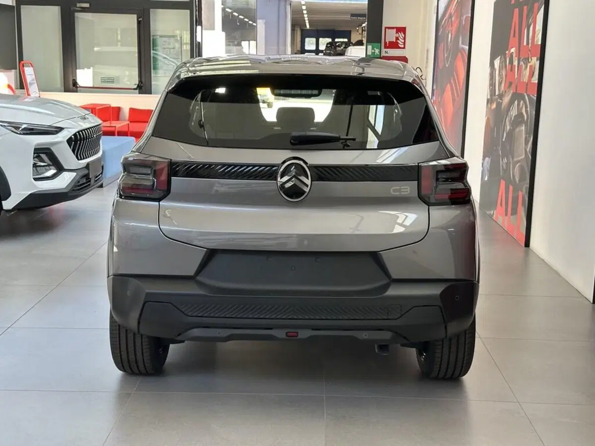 Citroen C3 nuova a Sondrio (4)