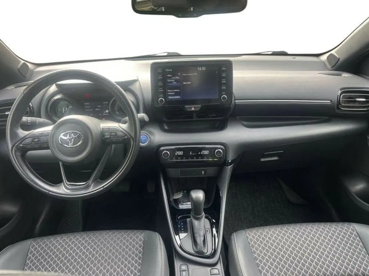 Toyota Yaris usata a Lecco (9)