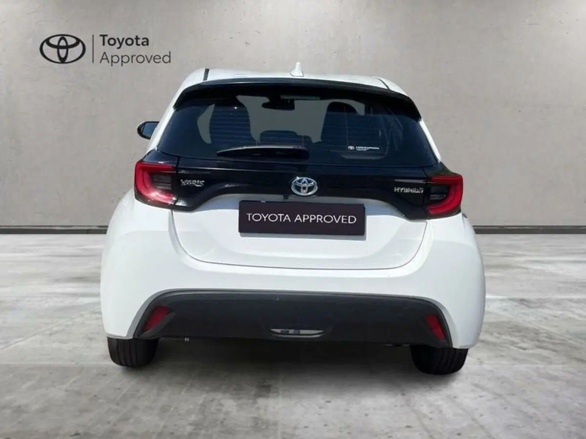 Toyota Yaris usata a Lecco (12)