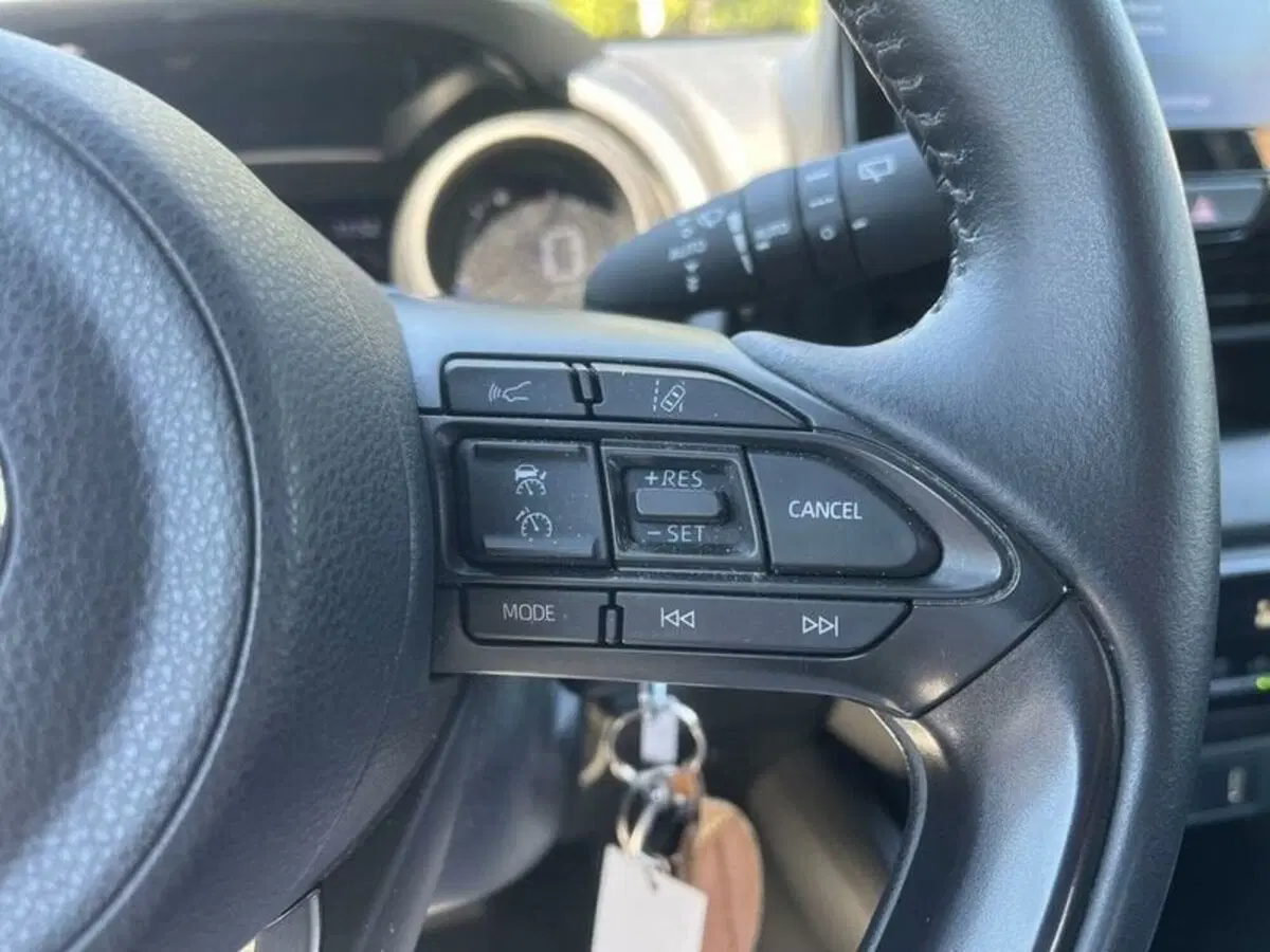 Toyota Yaris usata a Lecco (18)