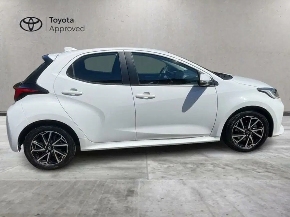 Toyota Yaris usata a Lecco (4)
