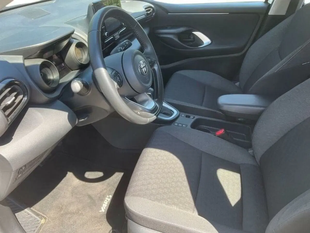 Toyota Yaris usata a Lecco (7)