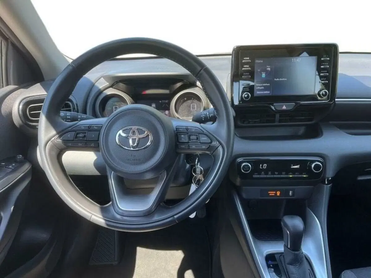 Toyota Yaris usata a Lecco (8)