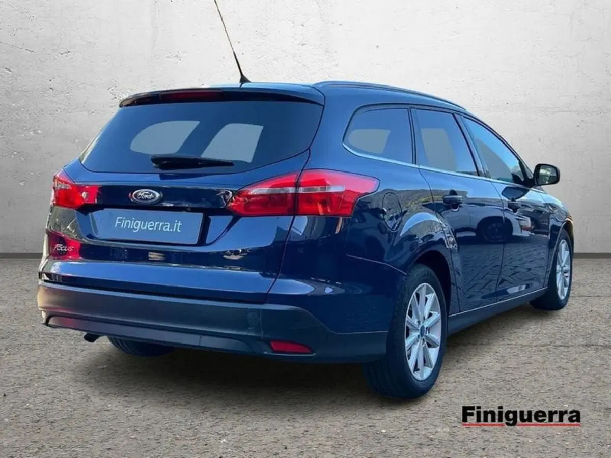 Ford Focus Station Wagon usata a Sondrio (4)