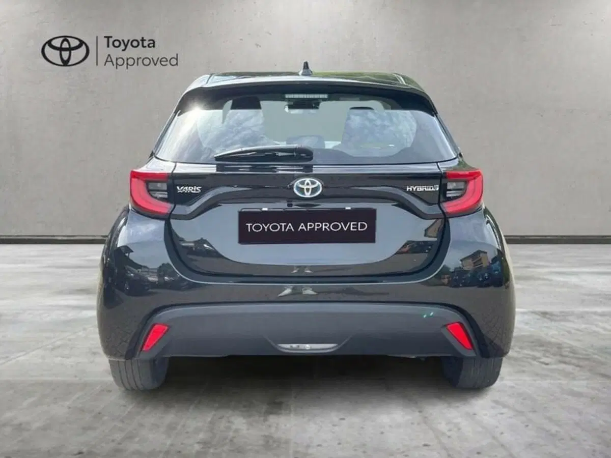 Toyota Yaris usata a Lecco (12)